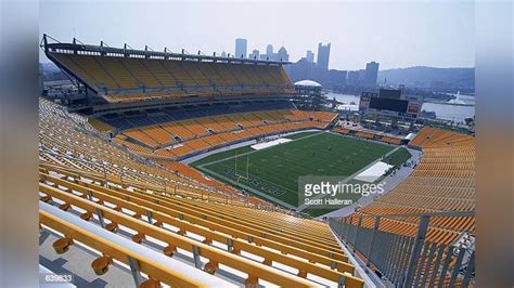 Man Dies At Acrisure Stadium During Sunday S Game After Falling From Escalator Steelers Depot