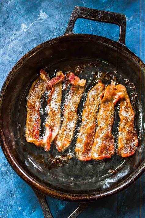 Oven Bacon In A Cast Iron Skillet 🥓 Cast Iron Keto