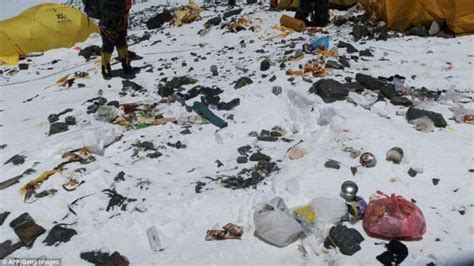 Mount Everest Turns Into The Worlds Highest Trash Can