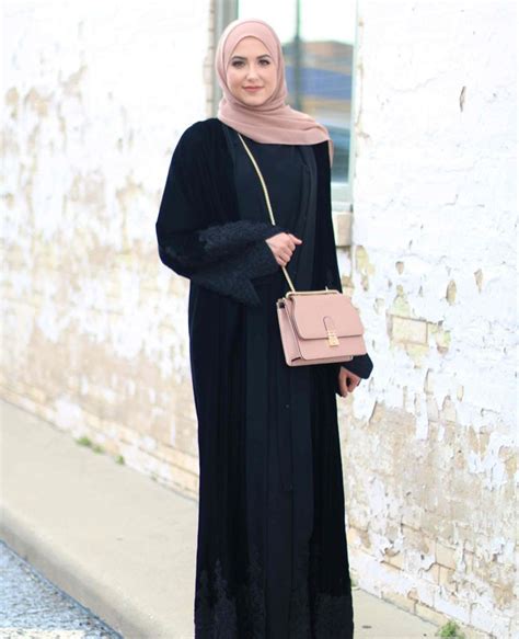 Gak ribet, mulai dari penampilan kasual untuk di luar sampai yang girly abis. Terpopuler 20 Ootd Warna Hijau Army Paling Modern Dan Nyaman