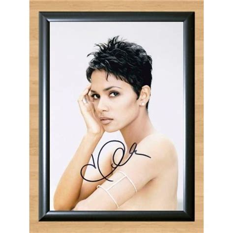 Halle Berry Sexy Signed Autographed Photo Poster Memorabilia 3 A2 16