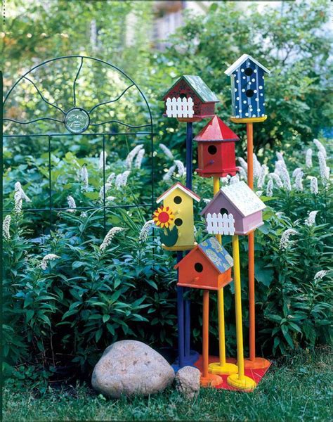 How To Make A Birdhouse Display Bird Houses Diy Bird Houses Painted Garden Birdhouses