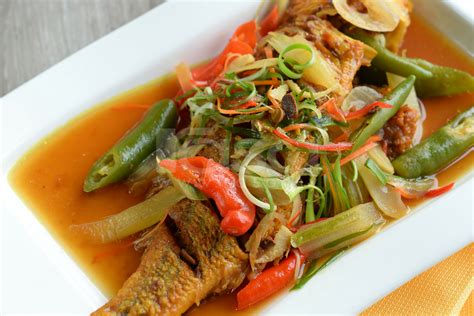 Ikan tenggiri dapat dijadikan berbagai macam olahan makanan, biasanya dipakai sebagai pengganti daging karena kandungan gizinya yang cukup banyak. Resepi Ikan Kerisi Masak Taucu