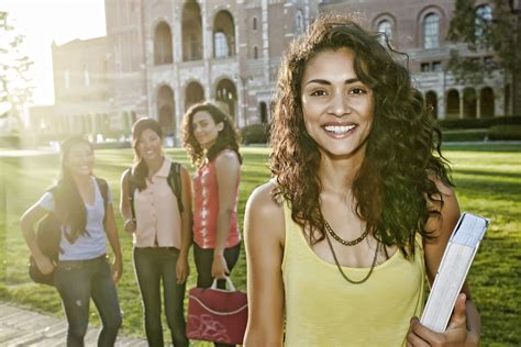 10 college tips for freshman women