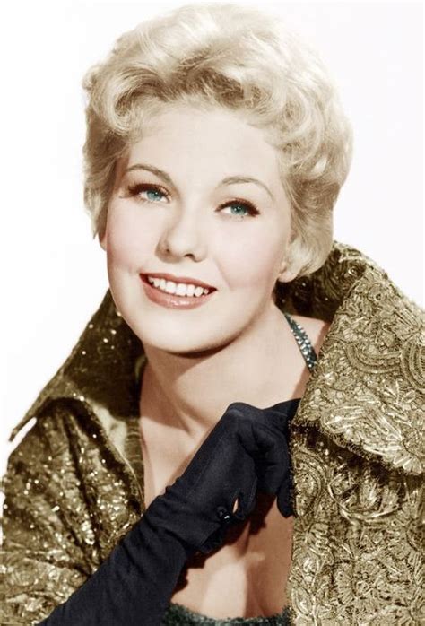 kim novak hollywood glamour old hollywood actresses classic actresses hollywood icons golden