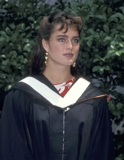 Brooke Shields Attends Princeton University Graduation 1987 Old Photo