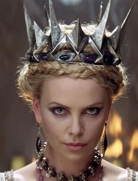 Evil Queen Charlize Theron Queen Ravenna Evil Queen