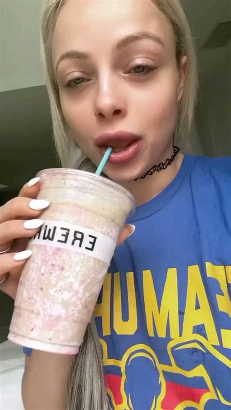 Jerk To Divas On Twitter Livs Lips Look Like Theyd Be Real Good At Sucking More Than Just Straws
