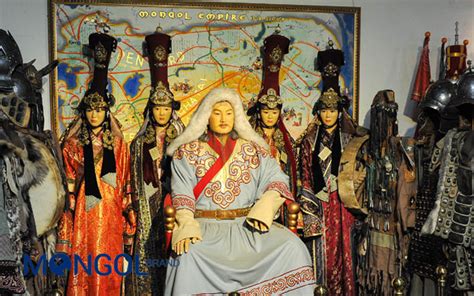 Монгол үндэсний дээл, Mongol undesnii deel