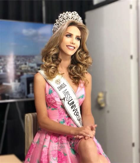 Angela Ponce Première Femme Transgenre Devenue Miss Espagne Bientôt