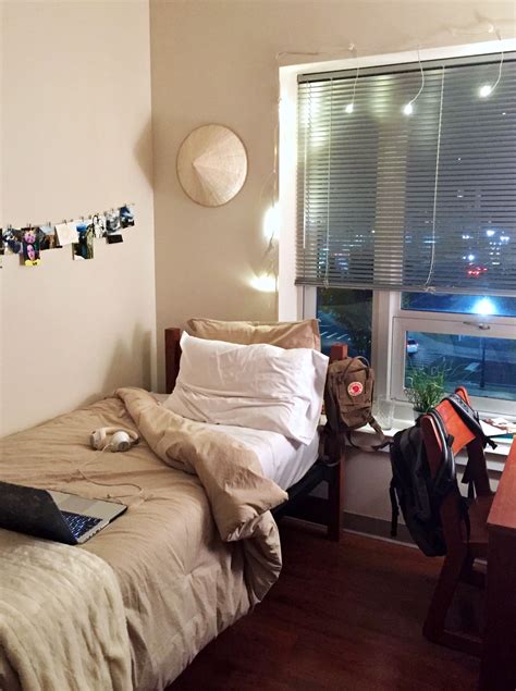 10 Ideas To Decorate Dorm Room