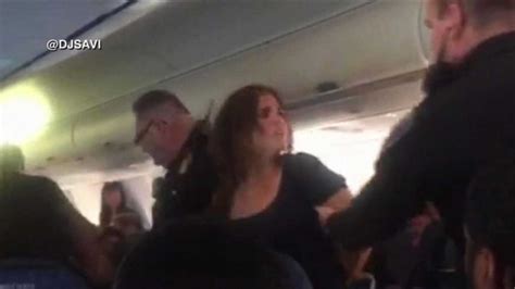 Passenger Who Allegedly Kissed Punched Flight Attendant Identified