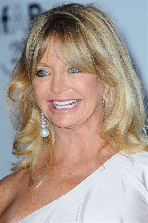 Pictures And Photos Of Goldie Hawn Goldie Hawn Celebrities Female Beautiful Actresses