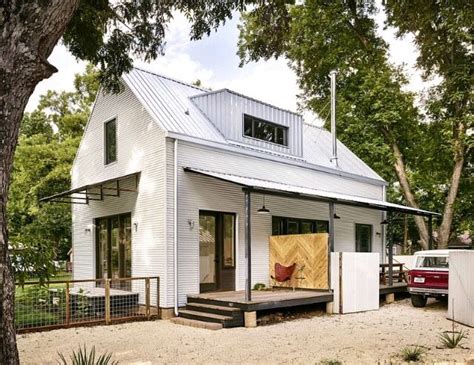 The Wall House Austin Texas By Architect Eric Prefab And Small