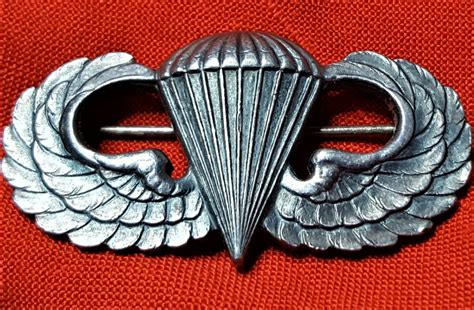 Ww2 Us Army Basic Paratrooper Qualification Jump Wings Uniform Badge