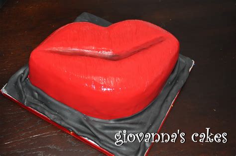 Giovannas Cakes Lips And Kisses