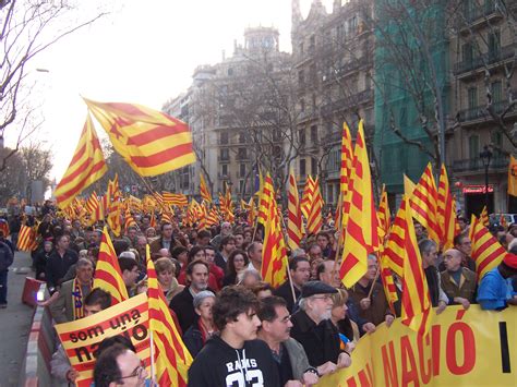 Why Catalonian Nationalism Is a Recipe for Economic Decline