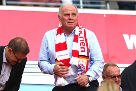 Bayern Munich President Uli Hoeness Backs Manuel Neuer Over FC