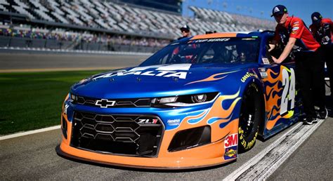 Dnf from a race by critically damaging your car. Nos. 22, 24 Duel-winning cars pass post-race inspection ...