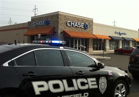 We did not find results for: Getting away with robbery? Don't bank on it - Connecticut Post