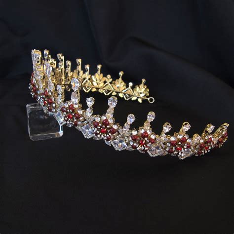 Monarque — Anastasia Crown