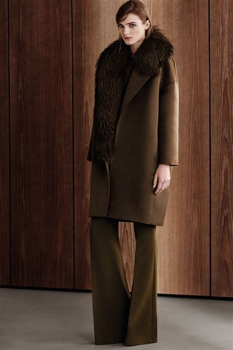 Max Mara Atelier Fall 2015 Ready To Wear Collection Photos Vogue