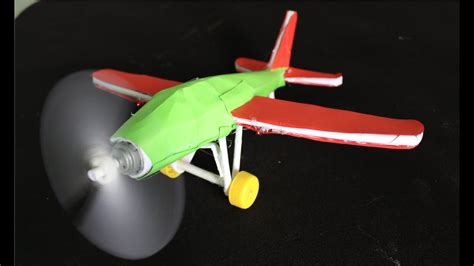Como hacer un avion con papel resiclando / 5 juguetes con rollos de carton tubos de carton juguetes reciclados carton : Cómo hacer un avión eléctrico | avión de papel - YouTube