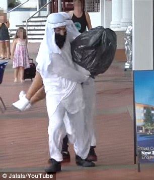 Men Dressed In Arabic Attire Kidnap Woman Off Gold Coast Street In
