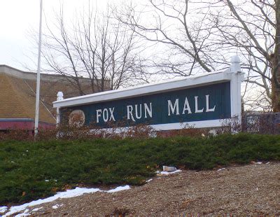 The Caldor Rainbow: [Groovin'] Fox Run Mall; Glastonbury, Connecticut