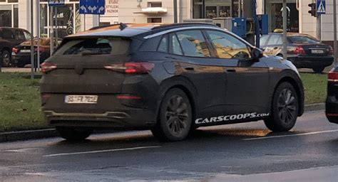 U Spy The 2021 Vw Id4 Electric Crossover With Very Little Camouflage