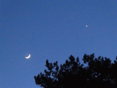Venus And The Crescent Moon — Starlearner