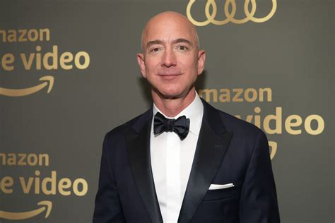 He will step down as ceo to become executive chairman in july 2021. Jeff Bezos Biography, Net Worth 2020 | Entrepreneurs Break