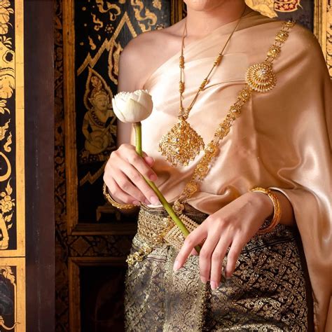 Chut Thai Every Thai Traditional Dress Explained Thailand Now
