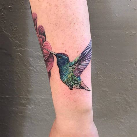 26 awesome small bird tattoo models. Top 61 Best Small Bird Tattoo Ideas - 2020 Inspiration Guide