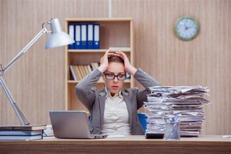 2 Ways Managers Can Deal With The Stresses Of The Job