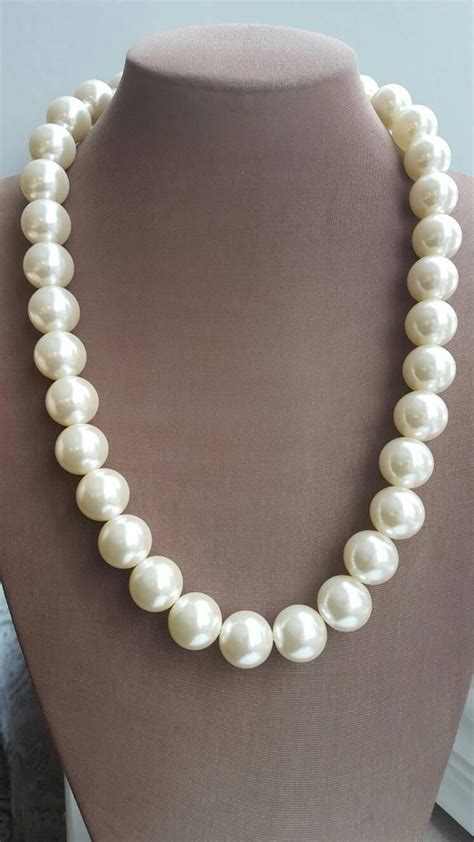 Chunky Pearl Necklace Long Pearl Bridal Necklace Boho Statement Necklace Jewelry Trend