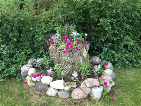 Maybe you would like to learn more about one of these? Pin by Barb Burtch on gardening tips | Tree stump, Tree ...