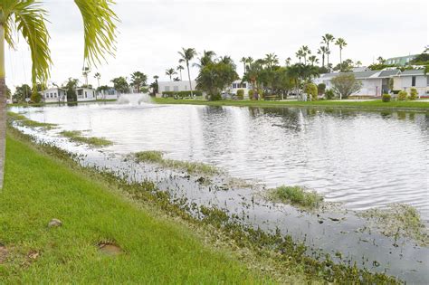 Just steps from juno beach pier and nestled between 2 beautiful public parks. B03 - Juno Ocean Walk RV Resort