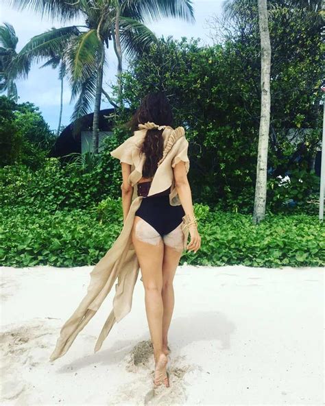 Pic Talk Malaika Shows Her Beach Bum