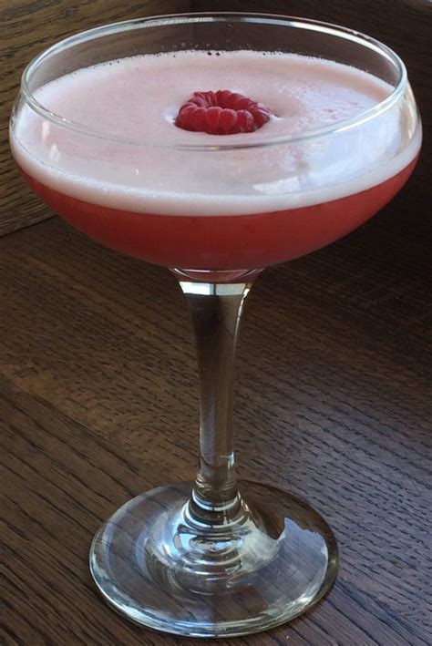 French Martini - A Cocktail Education