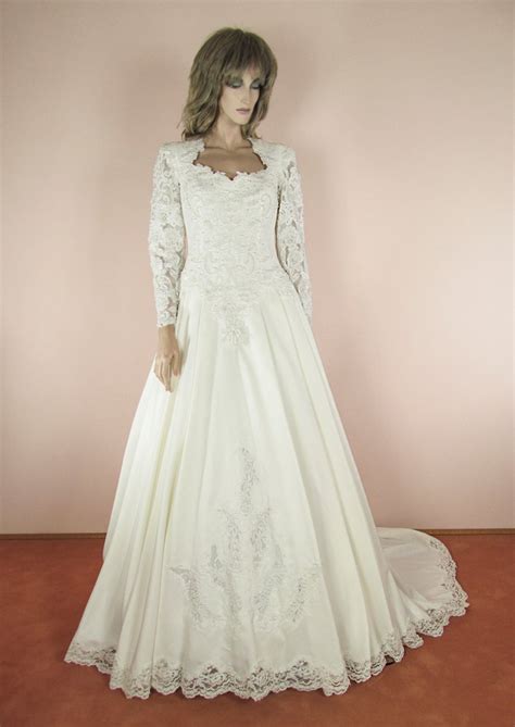 wedding dresses in the 80s top 10 wedding dresses in the 80s find the perfect venue for your