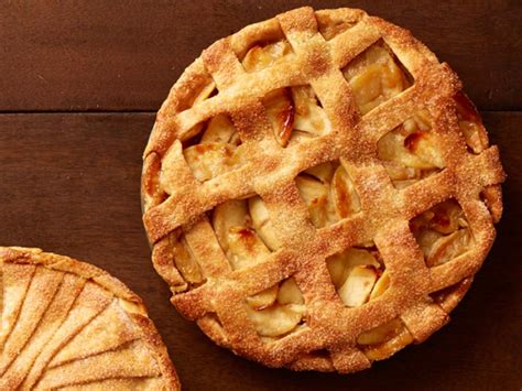 And while a more rustic sweet treat can still taste delicious, learning how. Pie Crust Meal Ideas : Double-Crust Apple Pie Recipe - Grace Parisi | Food & Wine - A good pie ...
