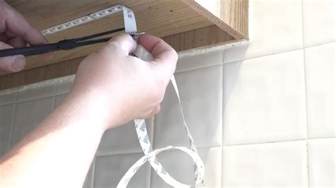 Above Cabinet And Under Cabinet Led Lighting How To Install Led Strip