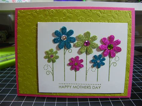 Diy doily watercolour card this pretty handmade mother's day card is made simply by using watercolour paints over the top of a paper doily to give a colourful silhouette effect that your mom will love! Peace, Love & Scrapbooking: Mother's Day Card