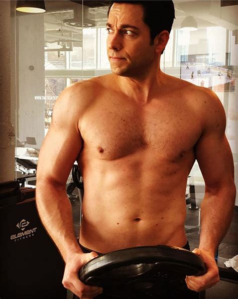 Zachary Levi Posts Shirtless Selfie After People Wonder If His Shazam Muscles Are Fake Zachary