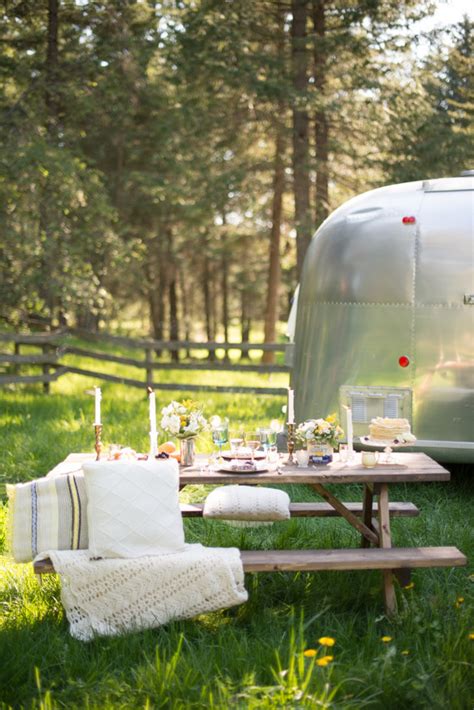 Outdoor Airstream Wedding Wedding And Party Ideas 100 Layer Cake