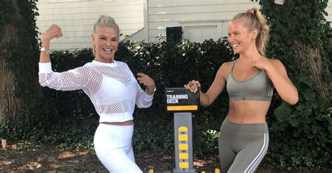 Christie Brinkley And Daughter Sailor Twin Hard In Sexy Workout Gear Meaww