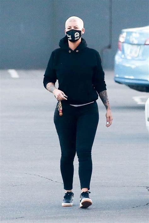 Amber Rose Style Clothes Outfits And Fashion Celebmafia