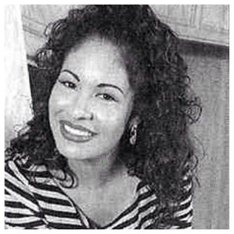 A rare pic of Selena | Selena quintanilla perez, Selena quintanilla, Selena