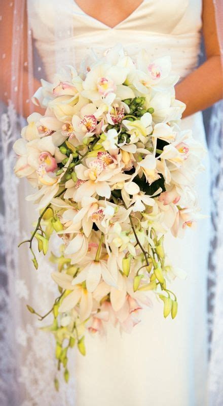 67 Charming Cascading Wedding Bouquets Weddingomania